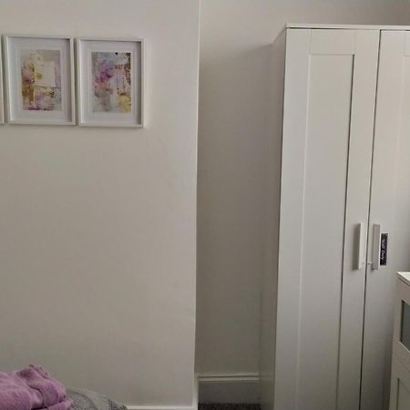 Home From Home Near Lfc, Efc & Train Station Liverpool Extérieur photo
