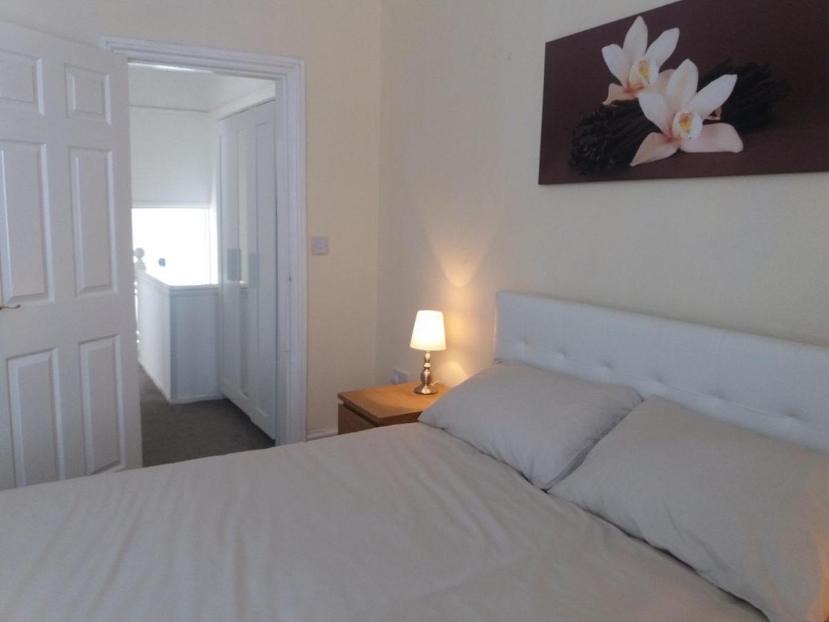 Home From Home Near Lfc, Efc & Train Station Liverpool Extérieur photo