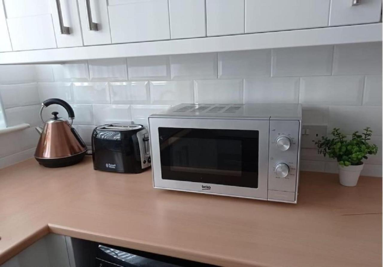 Home From Home Near Lfc, Efc & Train Station Liverpool Extérieur photo