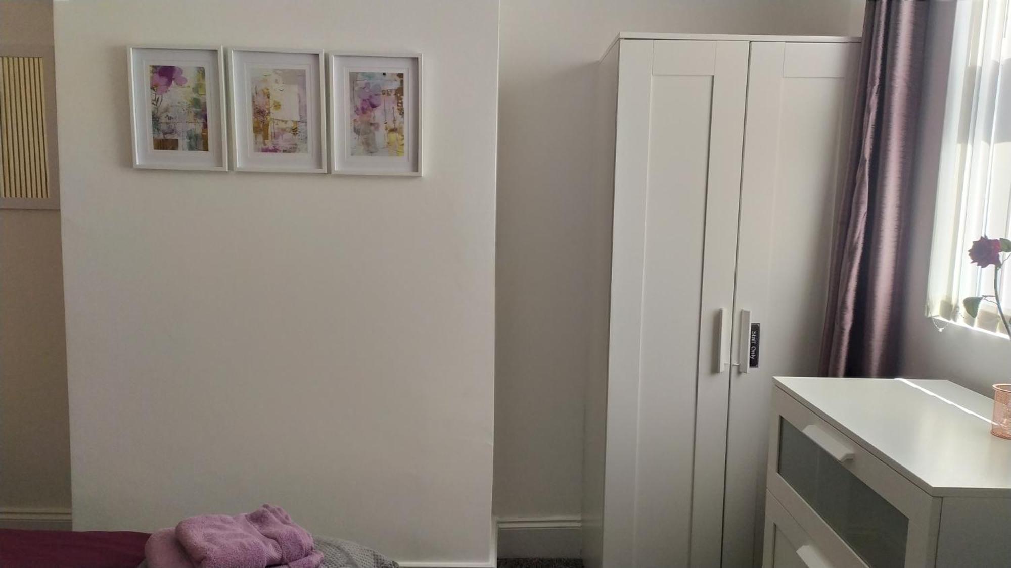 Home From Home Near Lfc, Efc & Train Station Liverpool Extérieur photo